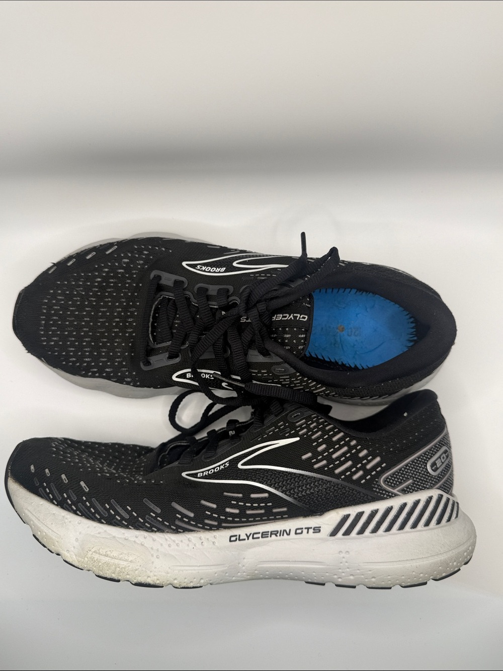 Brooks Glycerin GTS woman’s  Running Shoes — Black with White Accents size 8.5